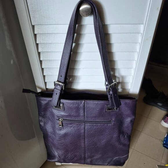 Purple Leather Shoulder Bag/Purse - Picture 2 of 13